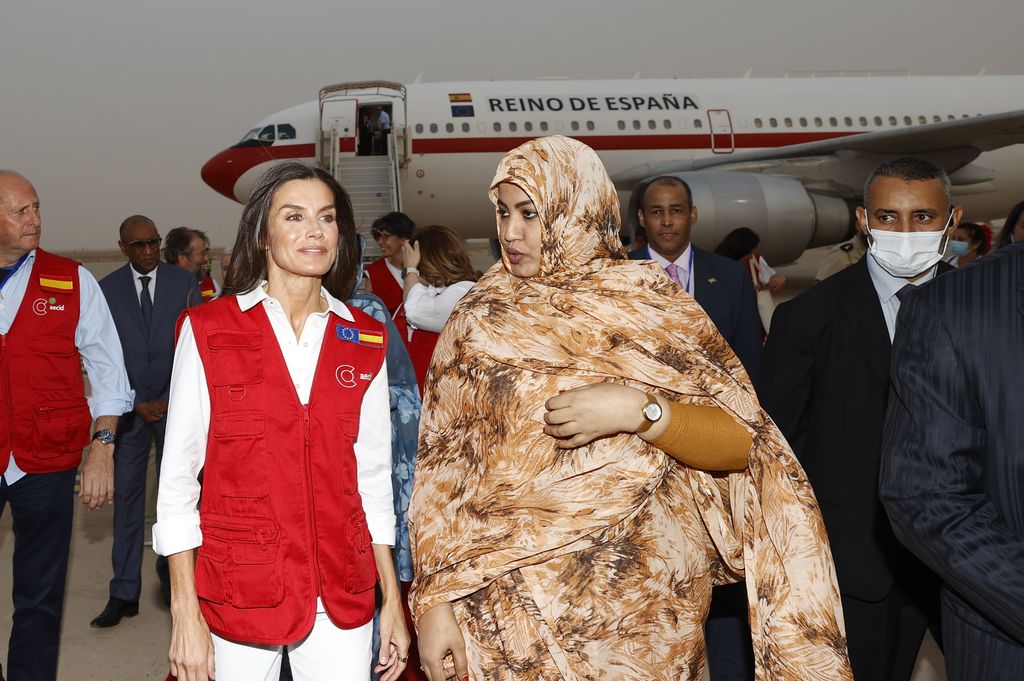 Doña Letizia, a su llegada a Mauritania en junio de 2022