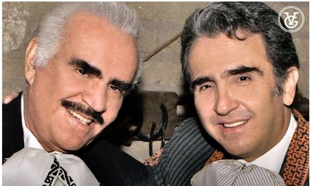 Vicente Fernández y su hijo