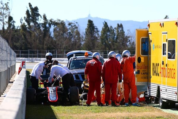 Momento del accidente del piloto de McLaren en el Circuito de Cataluña el pasado 22 de febrero 