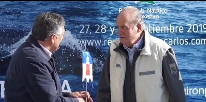 El Rey Juan Carlos reaparece en Sanxenxo: 'Me encuentro bárbaro y con ganas de meterme en el barco'