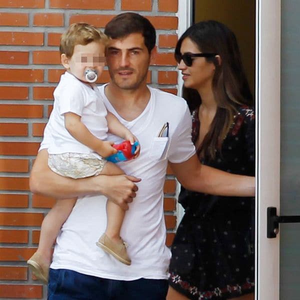 Sara Carbonero espera su segundo hijo junto a Iker Casillas. Un niño que se convertirá en el mejor compañero de juegos del pequeño Martín
