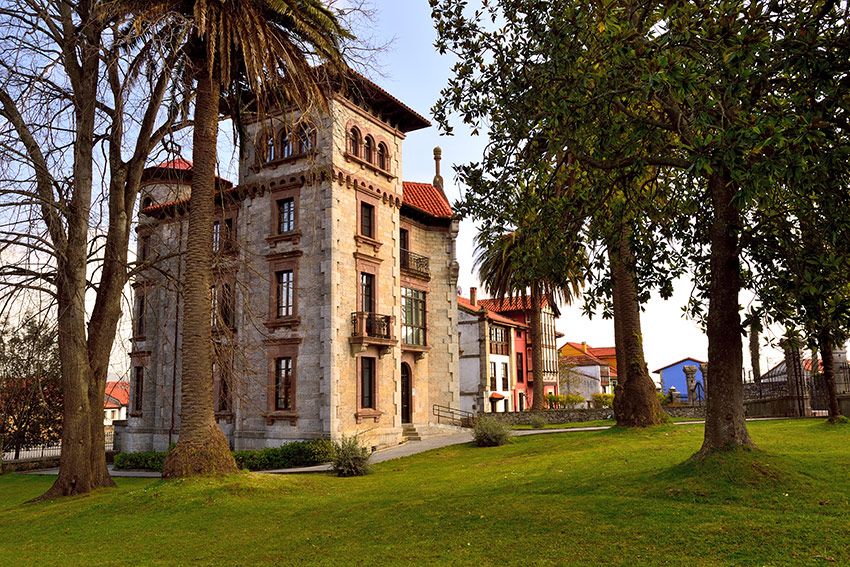 casa piedra colombres pueblo ejemplar asturias