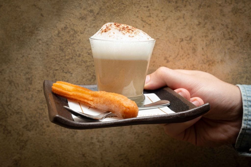 Trampantojo de café con leche y churros de setas con sabor a naranja, otra de las originales propuestas 