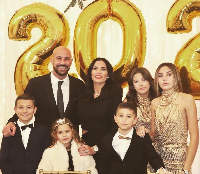 Pepe Reina y su familia