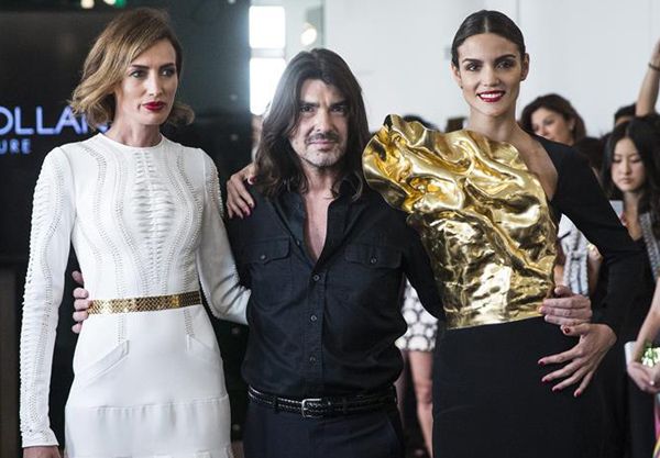 Nieves Álvarez junto al diseñador francés Stephane Rolland tras el desfile de su colección otoño/invierno 2015/2016, durante la Semana de la Alta Costura de París
