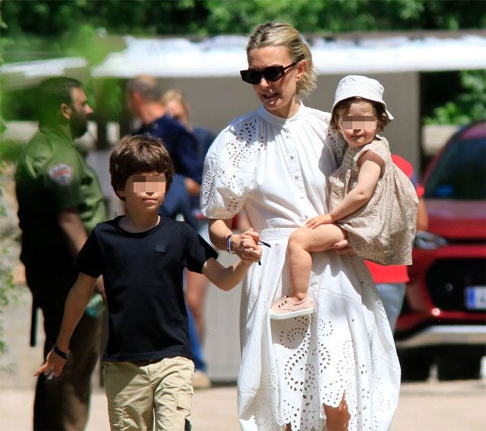 Marta Ortega y sus hijos