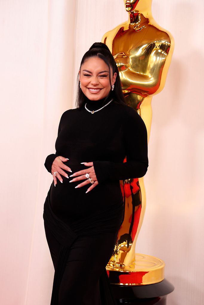 Vanessa Hudgens confirma su embarazo en los Oscar 2024