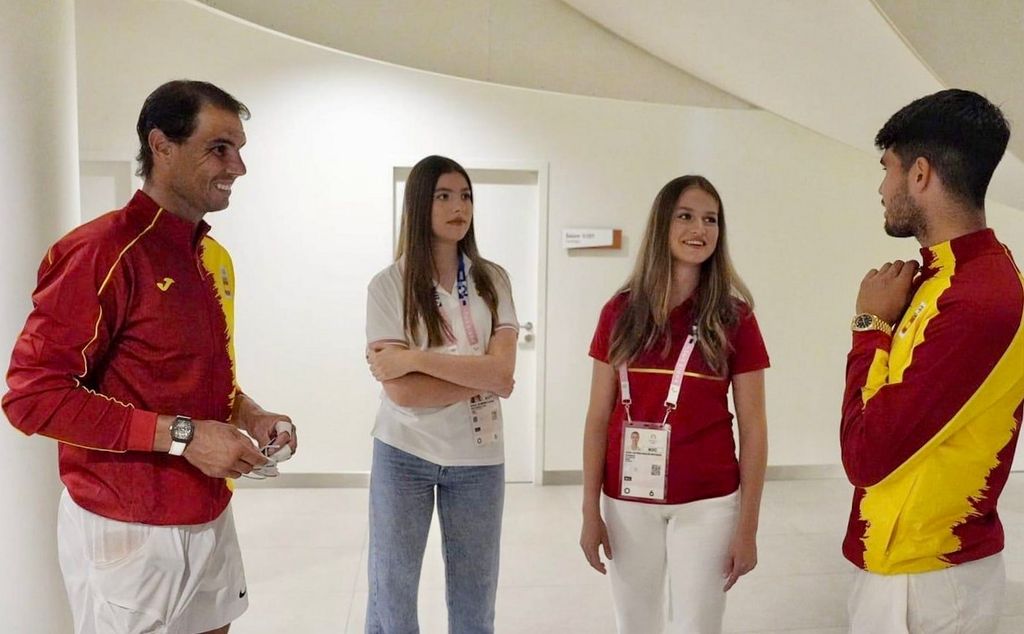 Leonor y Sofía con Carlos Alcaraz y Rafa Nadal