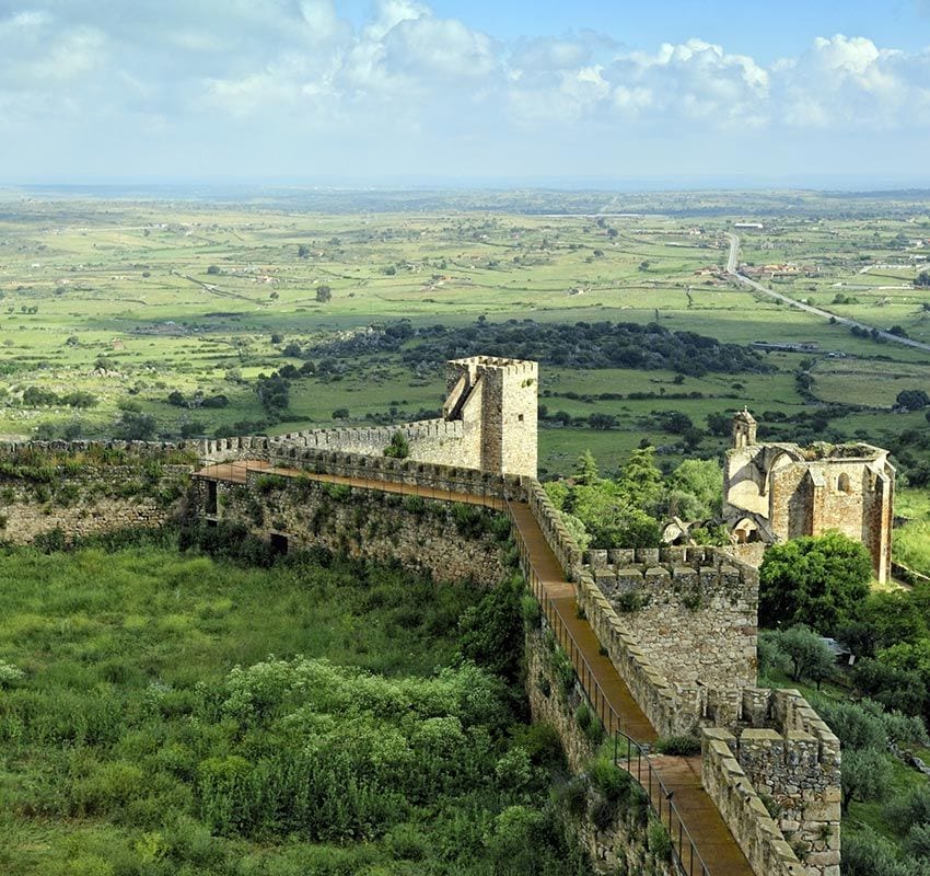 Vistas desde las murallas de la fortaleza de Trujillo escenario de rodaje de Juego de Tronos