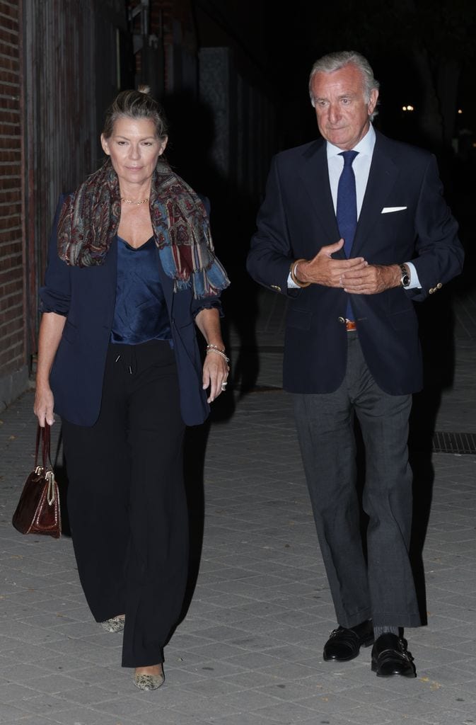 Patricia Rato y Javier Moro en el funeral de Paco Camino el 1 de octubre de 2024 en Madrid