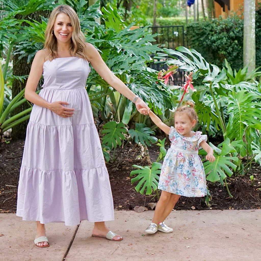 carolina sarassa y su familia en la dulce espera de su segundo beb 