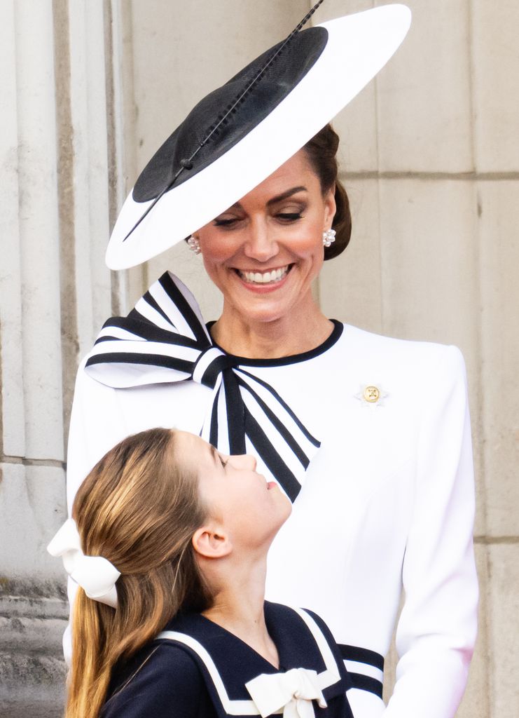 La princesa Kate y su hija Charlotte derrocharon cariño y complicidad en el pasado Trooping the Colour.