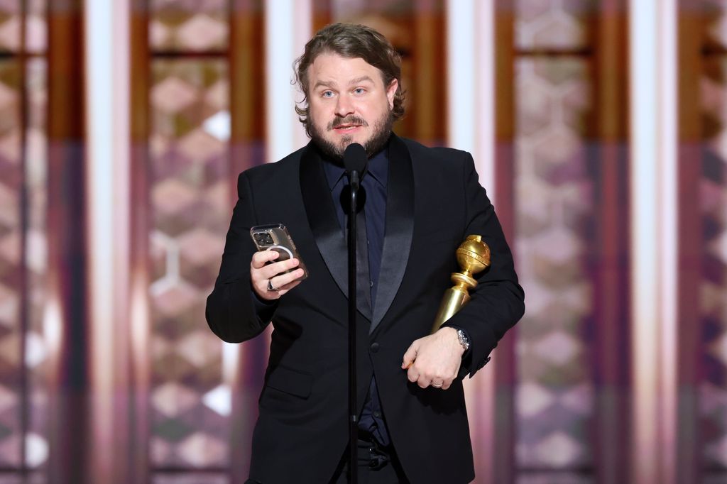 Brady Corbet en su discurso de agradecimiento tras recibir el premio a Mejor Director por 'The Brutalist' en los Golden Globes