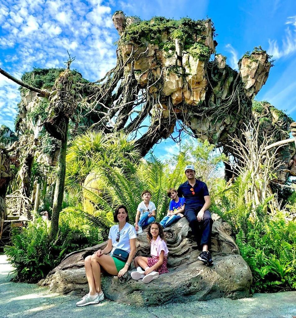 La familia ha posado para inolvidables fotos juntos en este viaje.