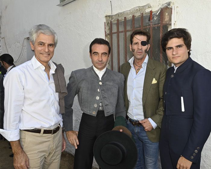 Adolfo Suárez Flores, con su padre, Enrique Ponce y Padilla