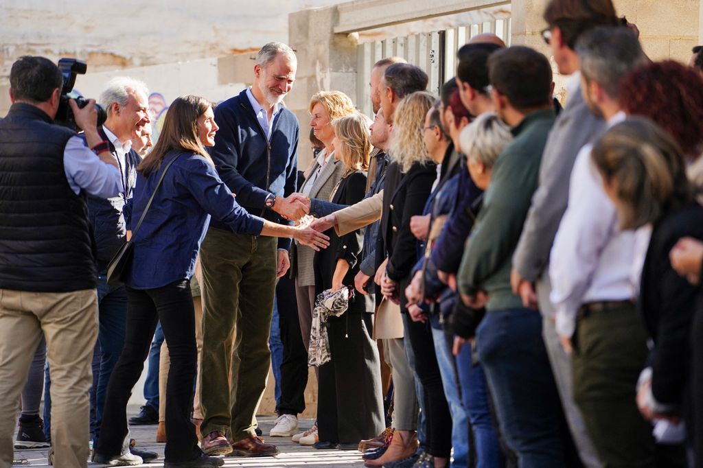 Los reyes Felipe y Letizia en Utiel para visitar las zonas afectadas por la DANA