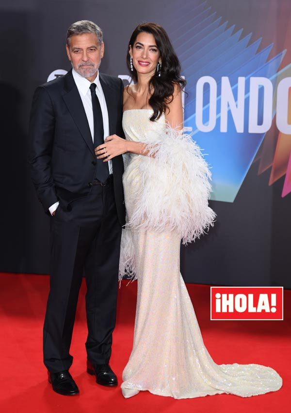 Amal y George Clooney en la alfombra roja