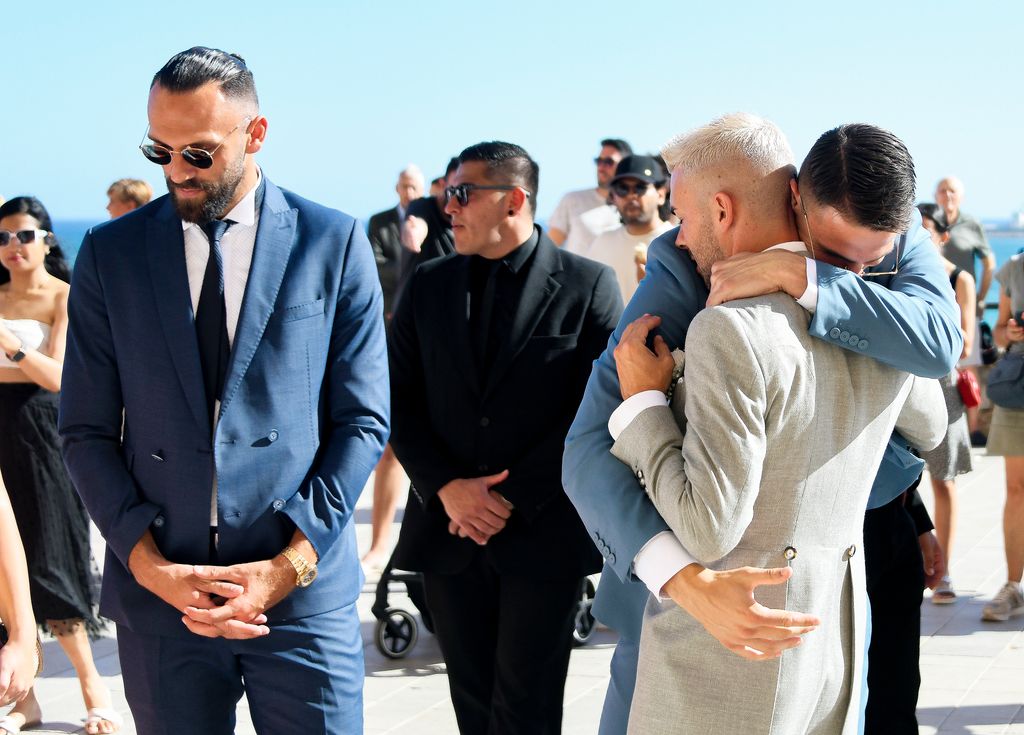 Los compañeros de Dani Rodríguez en el Real Club Deportivo Mallorca arroparon al jugador en su boda