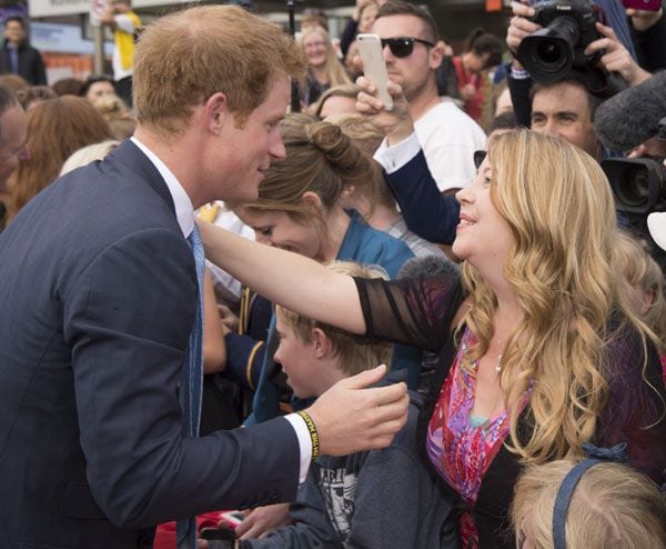 Duranet su viajen a Nueva Zelanda, Harry se ha encontrado de nuevo con una de las que fueran su madrina
