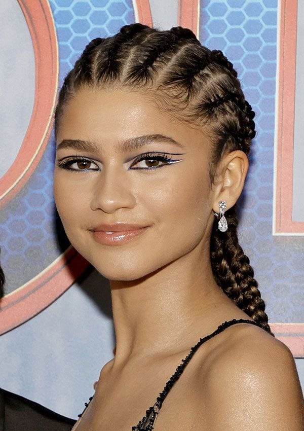 zendaya eyeliner doble