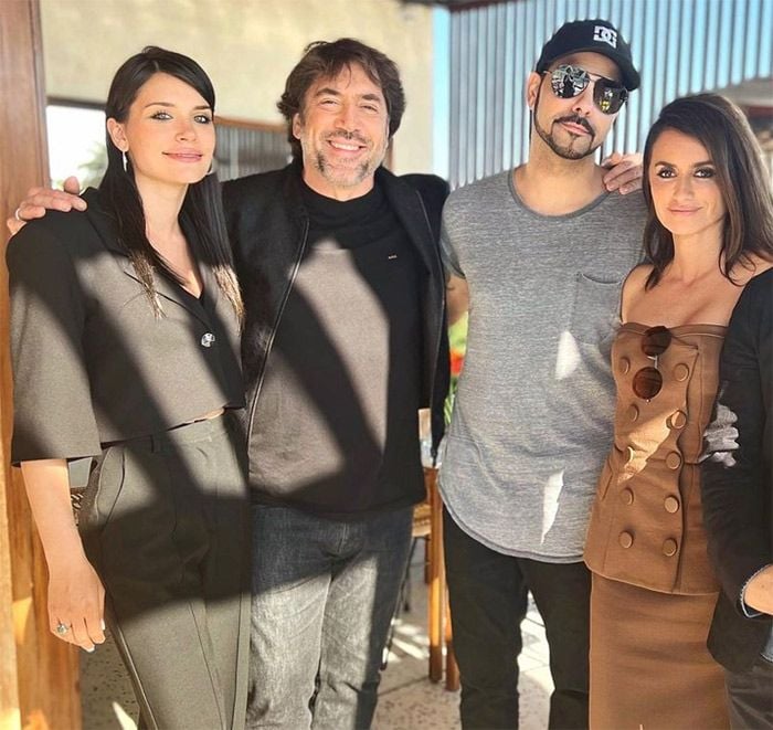 Penélope Cruz y Javier Bardem con Eduardo Cruz y Eva de Dominici