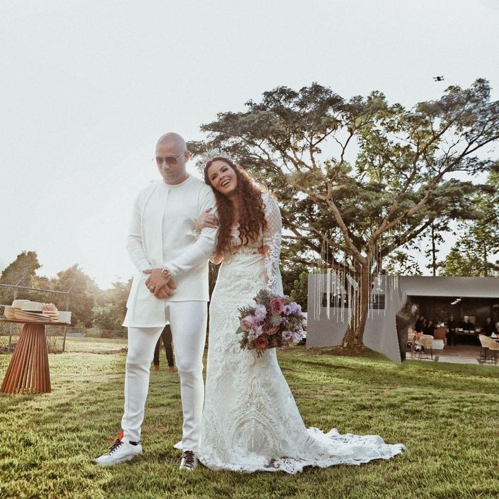 Wisin y su esposa Yomaira Ortiz