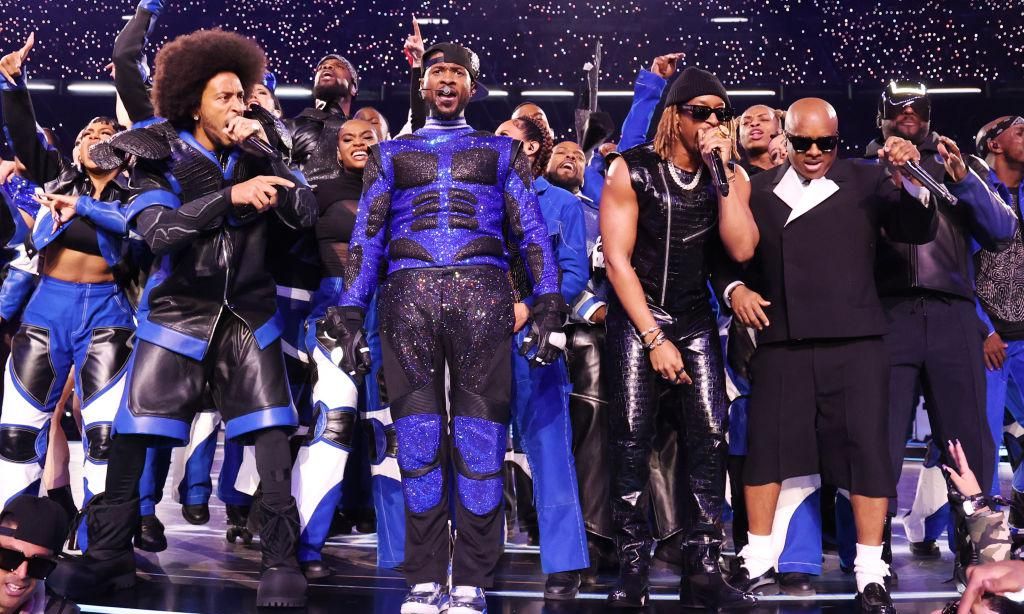 Usher\'s Super Bowl halftime performance