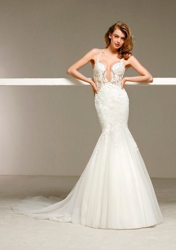 pronovias_tendencias_plunging_14a