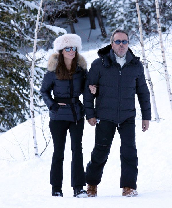 Mar Saura y su marido Javier Revuelta caminaron por un privilegiado entorno en los Pirineos, una magnífica postal de invierno que añadir a su álbum navideño
