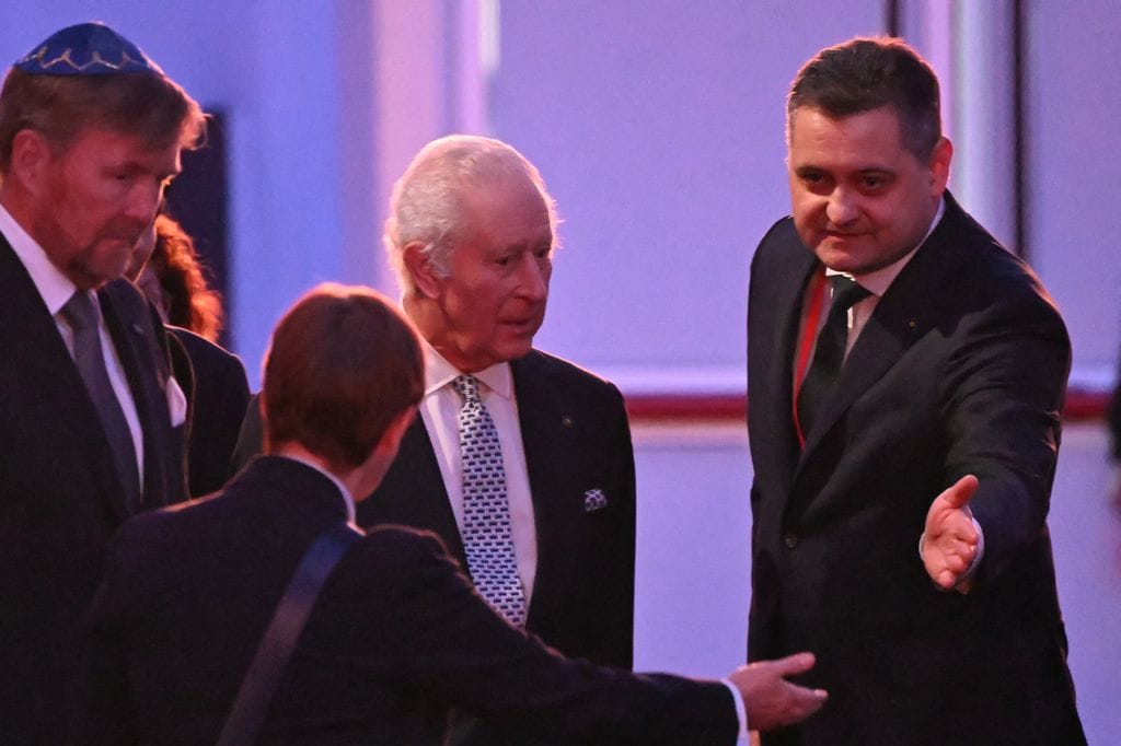 Carlos III y Guillermo de Holanda en el aniversario del 80º aniversario de Auschwitz