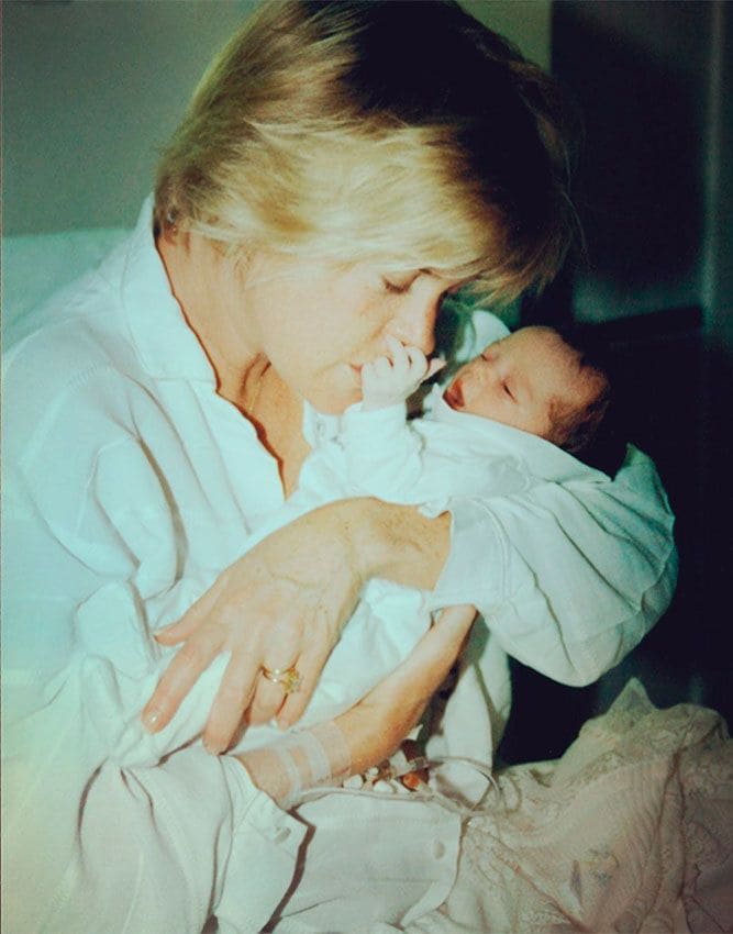 Melanie Griffith con su hija Stella del Carmen