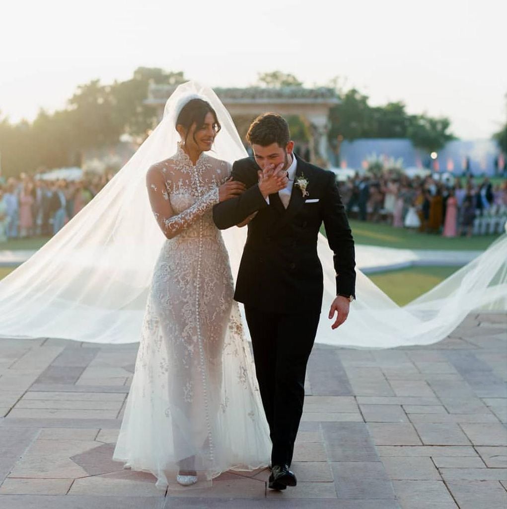 El vestido de novia de Priyanka Chopra lo diseñó Ralph Lauren