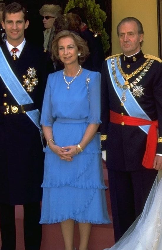 reina sofia vestido azul