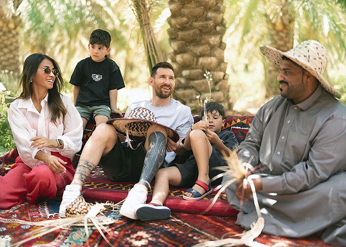 Messi y su familia en Arabía Saudi 