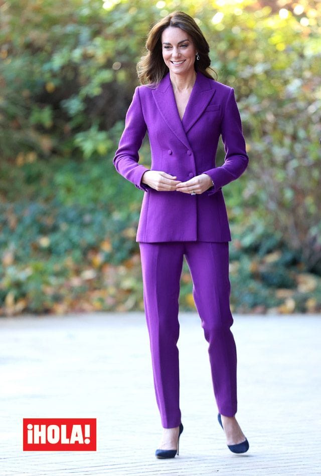 Kate Middleton traje morado