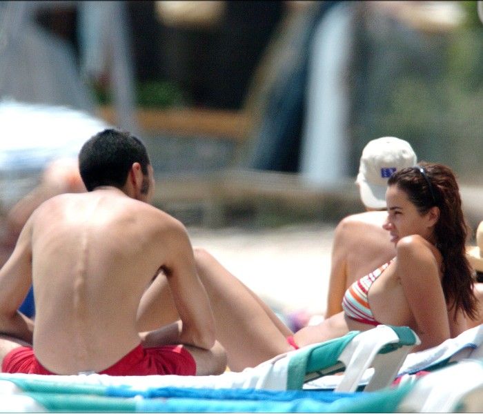 Eduardo y Carmen en la playa 