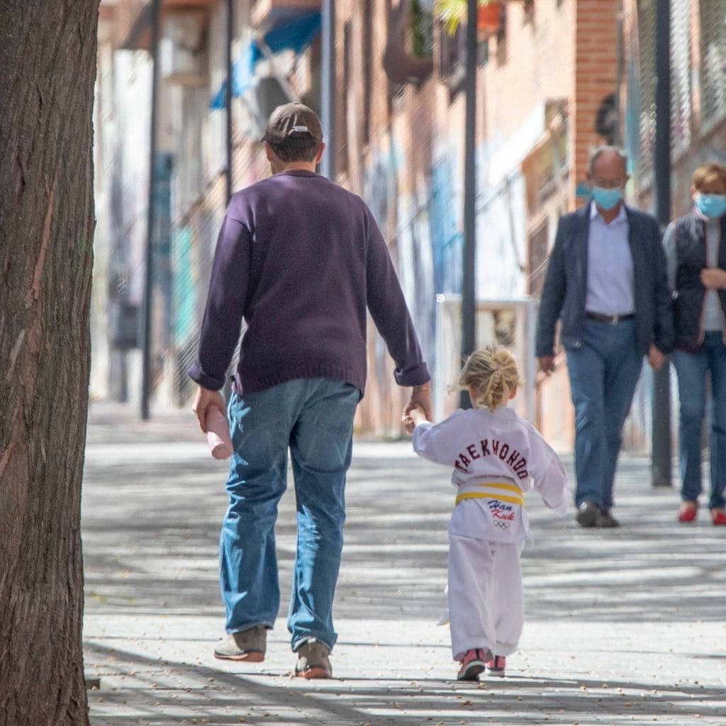 Alessandro Lequio con su hija HOLA+