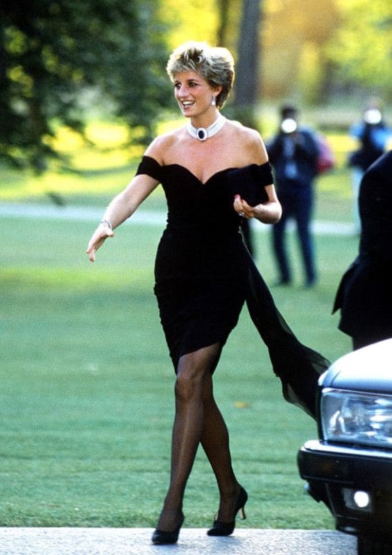 Diana de Gales con el vestido de la vengana