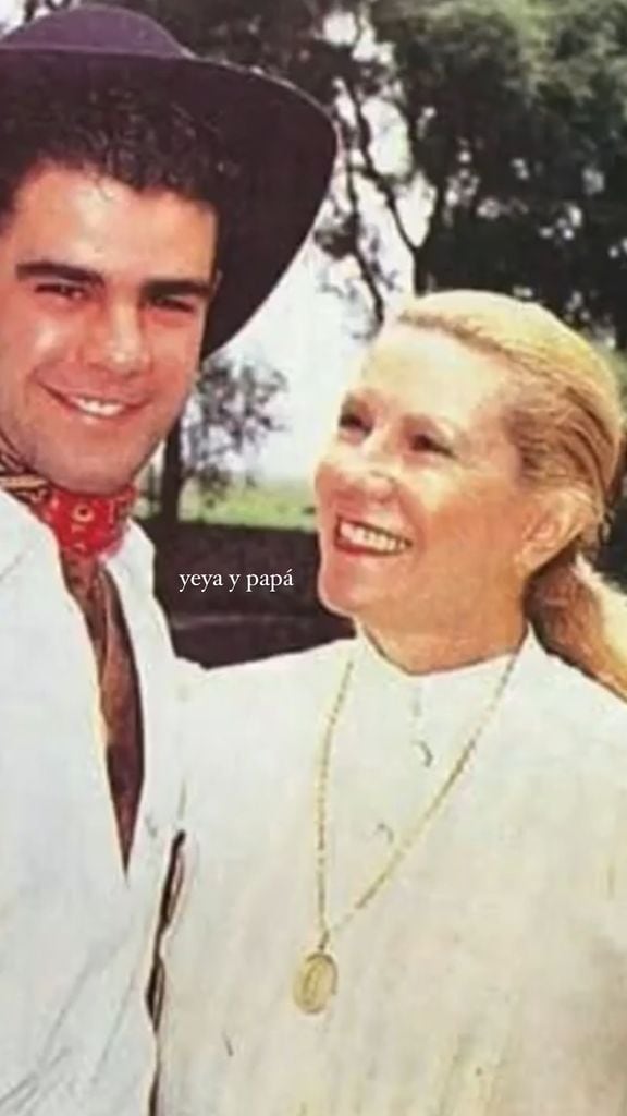 Ale compartió en sus historias, esta entrañable foto de Eduardo Capetillo junto a su mamá.