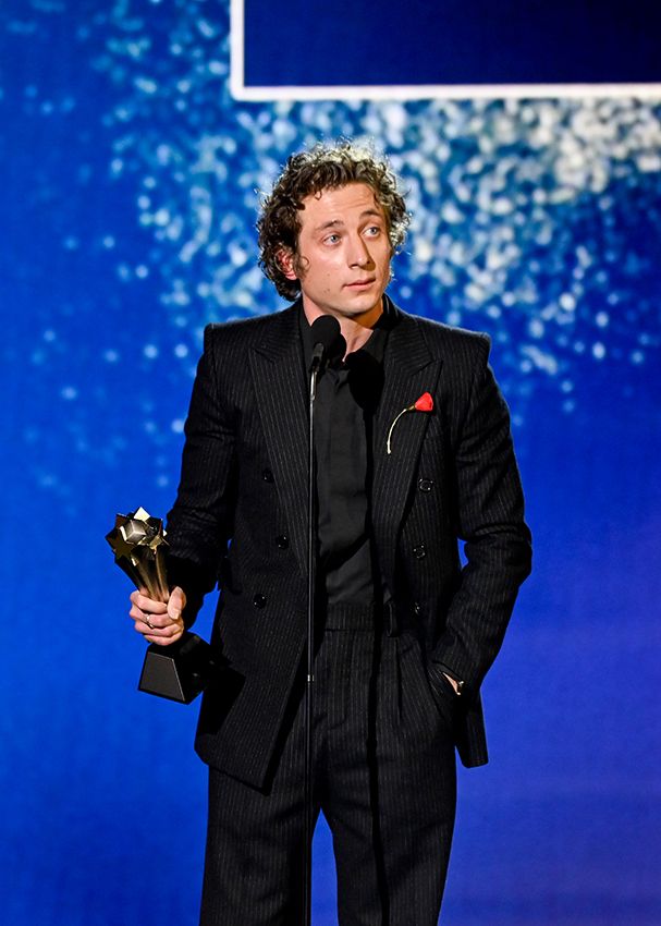 Jeremy Allen recogió un Critics' Choice por su papel en 'The Bear'