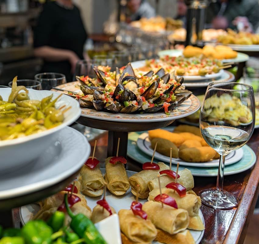 Pinchos en las barras de San Sebastián