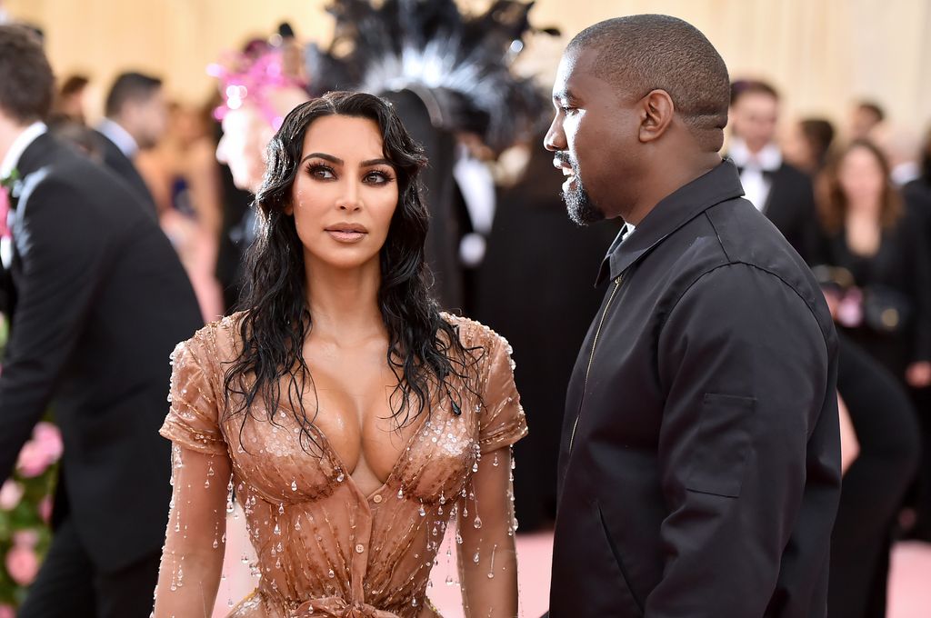 Kanye West: de criticar el estilo sexy de Kim Kardashian a posar con Bianca Censori casi desnuda