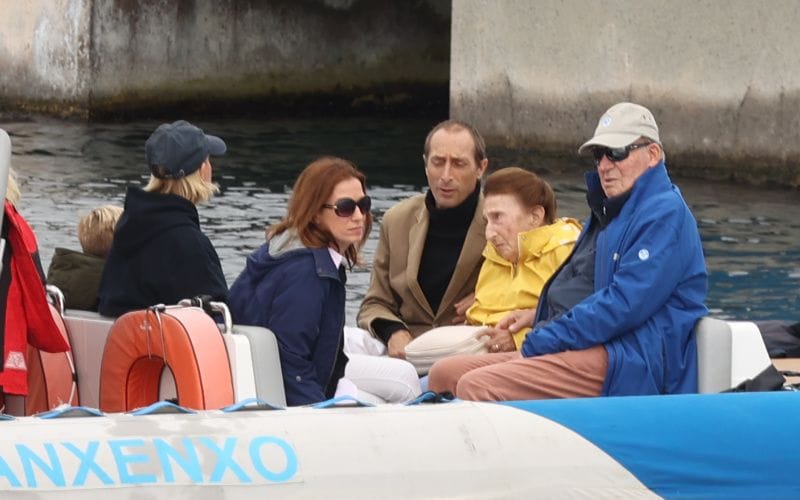 Rey Juan Carlos en Sanxenxo con la infanta Margarita y MAría Zurita