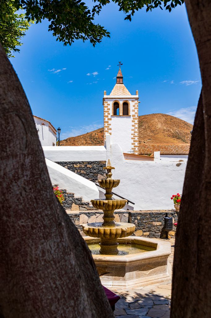 Iglesia de Santa María, en Betancuria (Fuerteventura)