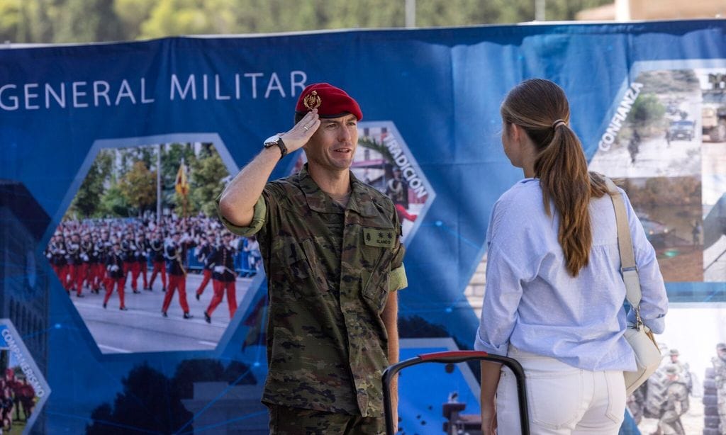 princess leonor arrives at military school photos