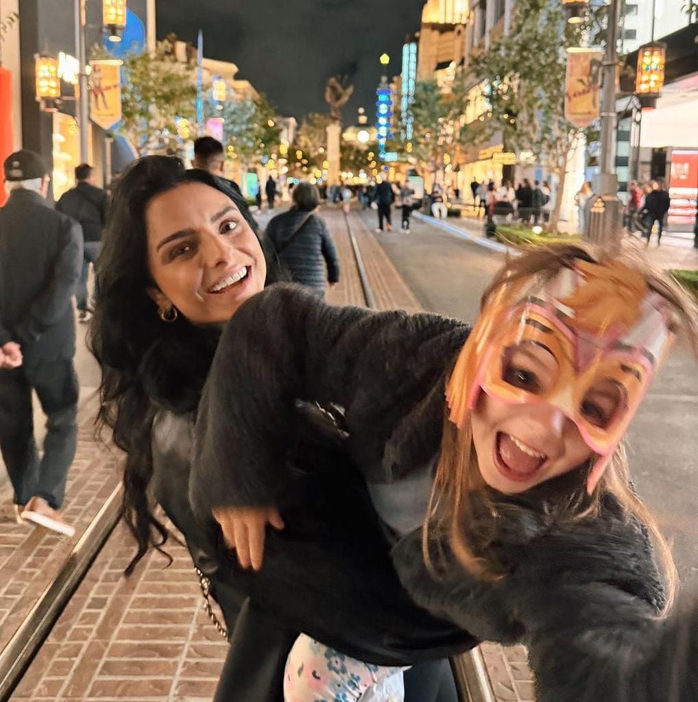 Aislinn Derbez y Kailani