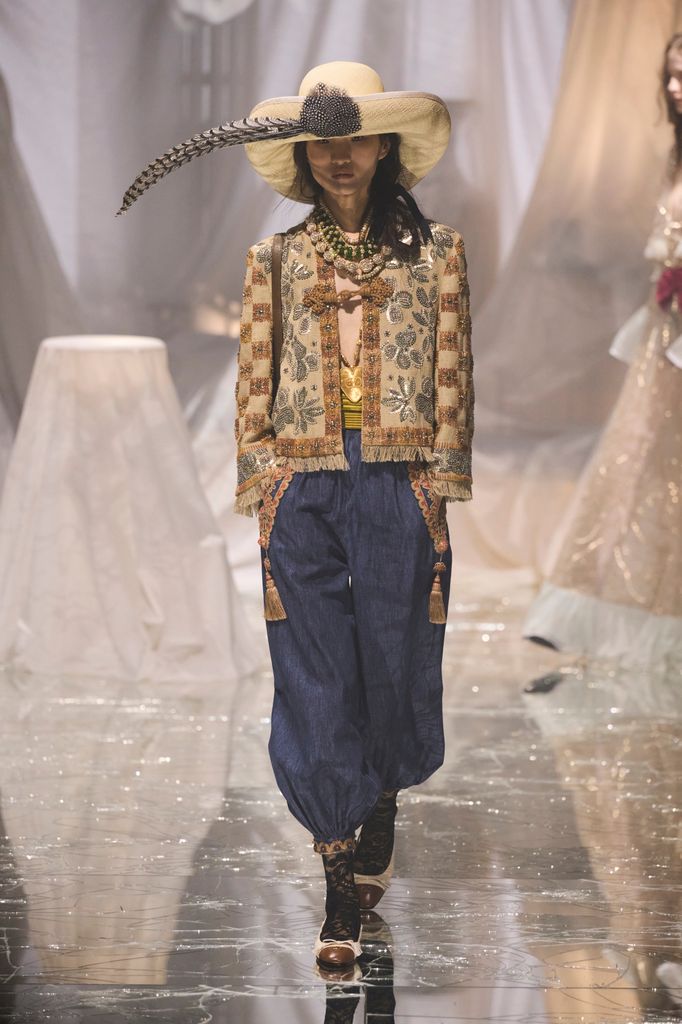 Paris Fashion Week: Valentino Primavera/Verano 2025