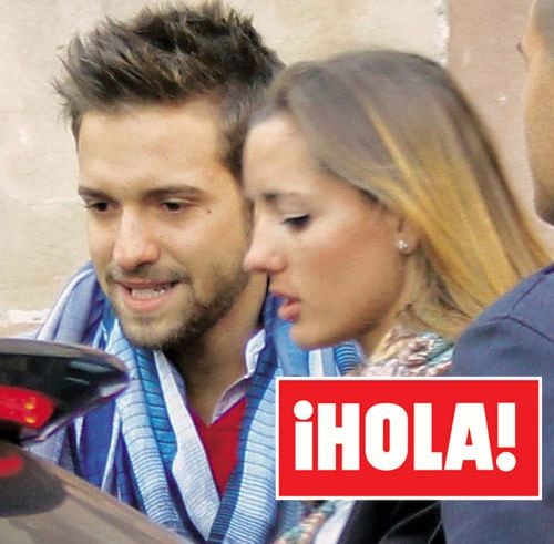 Primeras imágenes de Pablo Alborán junto a su novia, Marta, con quien lleva saliendo desde hace más de un año