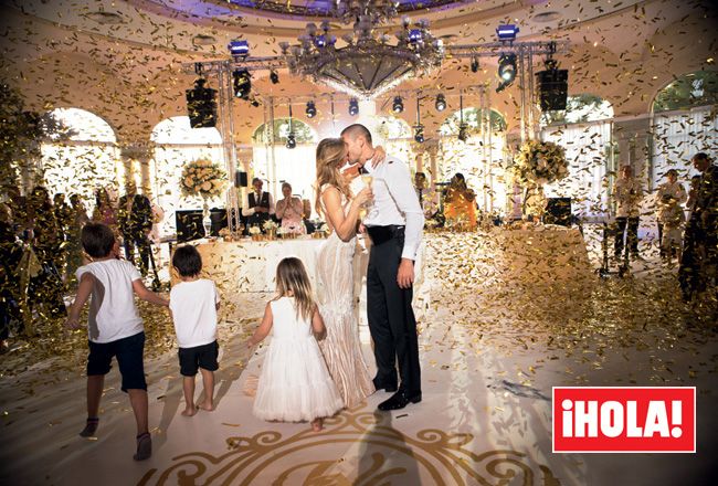 En ¡HOLA!, los tres impresionantes vestidos de novia de Yolanda Cardona