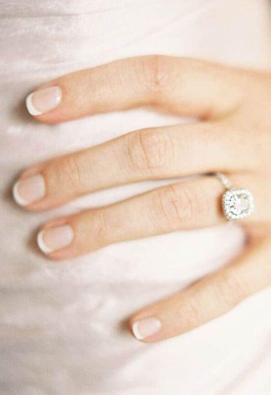 theknot manicura francesa